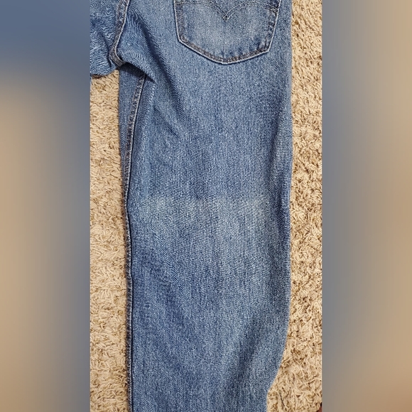 GUC Levi's 32x33, Red Tab, Straight Leg - Picture 10 of 10